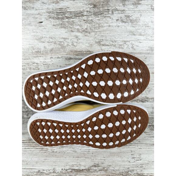 Women's Vans UltraRange EXO Mustard Gold Low Top Sneakers Sz 8.5 Athletic - Picture 8 of 9